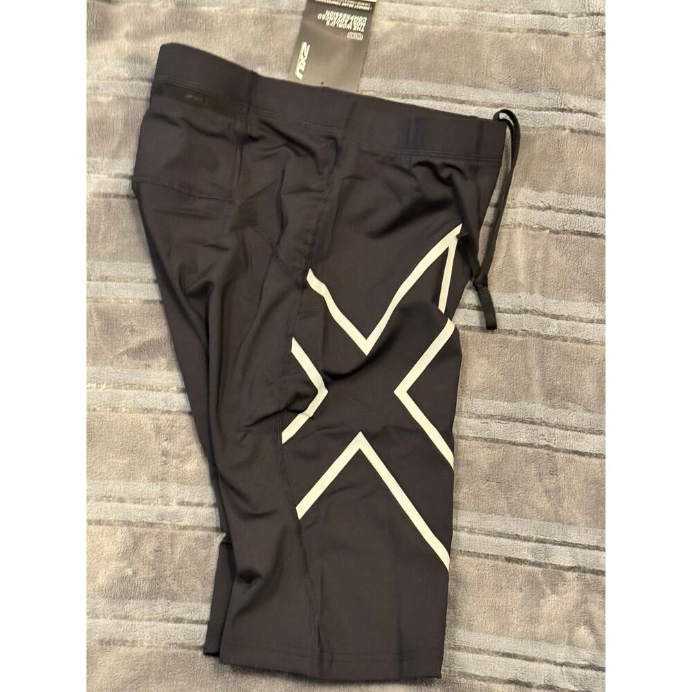 NWT 2XU Men's Run Compression Shorts sz LARGE